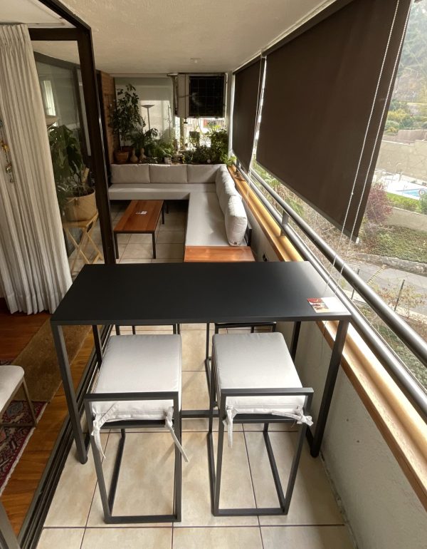 Bar Black Line